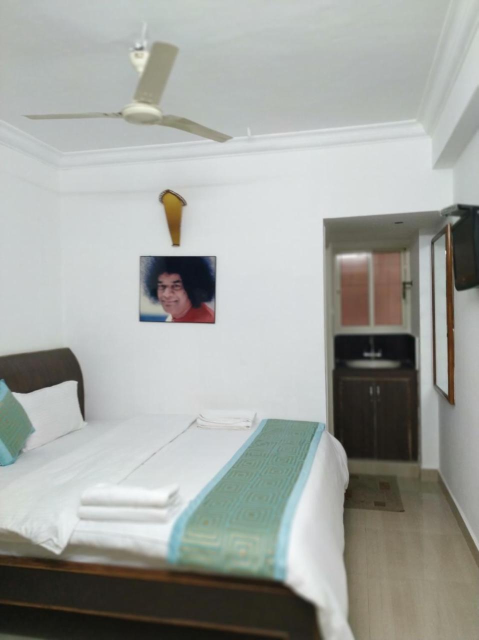 Aum Hotel Puttaparthi Dış mekan fotoğraf