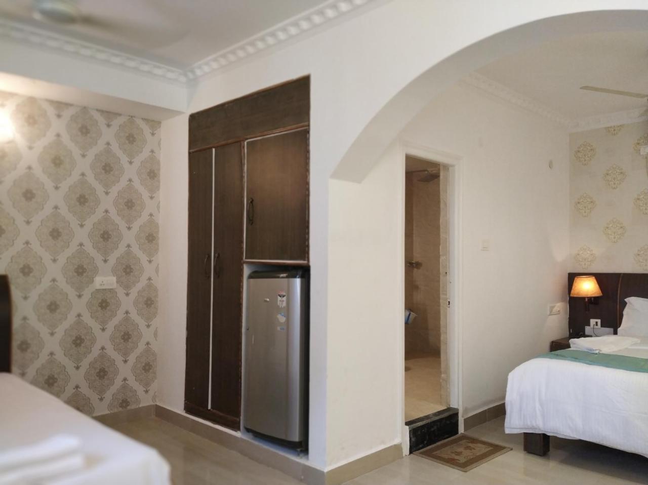 Aum Hotel Puttaparthi Dış mekan fotoğraf
